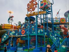 -欢乐水魔方水世界