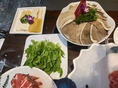 -牛鼎盛新疆雪花鲜牛火锅(武夷绿洲 店)