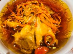 -云海肴·汽锅鸡·云南菜(天山百盛优客店)