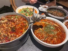 -万重锦·人文川菜馆(骡马市店)