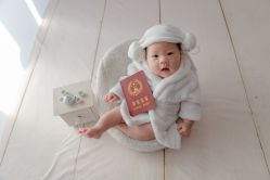 点击看大图 -金色童年新生儿满月摄影(包头店)