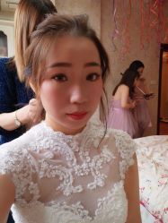 -艾米丽婚纱礼服