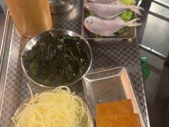 -鹿鸣山草本茶香火锅(园西路店)