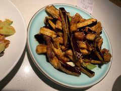-聚友斋(陶瓷琉璃馆水晶街店)