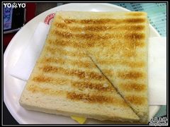 黄油土司-义顺牛奶公司
