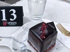 -UNI UNI(环亚凯瑟琳店)