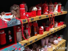 零售区-星巴克臻选(郑州国贸360广场店)