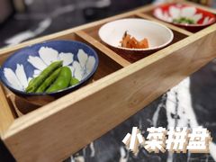 -山川小町·极番烧肉(新地假日广场店)