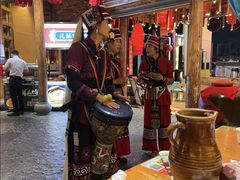 -老滇山寨•云南特色菜•地方菜•民族风情歌舞表演(金碧店)