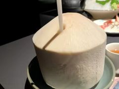 -雍容荟帝王蟹活龙虾展台自助(IFS黑金店)