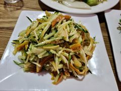 凉拌金针菇-闻道食府烙饼卷带鱼(原车耳营店原大觉寺店)
