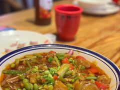 板栗烧肥肠-兔槽江湖菜·重庆璧山兔(水围店)