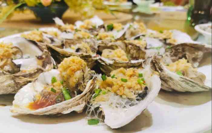 海中鲜广场-"海鲜超市结合加工餐厅的模式 进门先找一家.