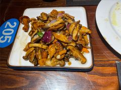 菌菇小炒-七菜馆·东北菜·蒸饺(文体路店)