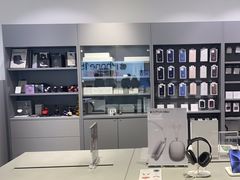 -Apple授权专营店(宝山万达店)