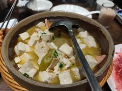 -泉畔人家·老济南经典鲁菜(大明湖店)