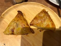 萨姆萨烤包子-耶里夏丽·丝路新疆菜·清真食品(徐汇南丹东路臻选店)