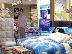 -王府井百货(中州中路店)
