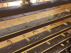 -MUJOSH木九十眼镜(月星环球港B1店)