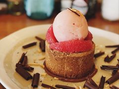 -ROAST coffee & eatery