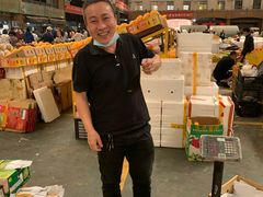 -三亚新鸿港水果一级批发市场