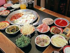 -沸炉重庆老火锅(军事博物馆店)