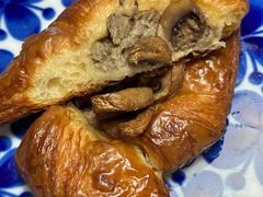 -VERIE BAKEHOUSE