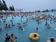 -白鹿温泉加勒比水上乐园