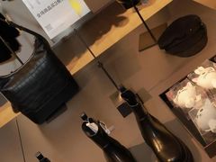 -URBAN REVIVO(七宝领展广场店)