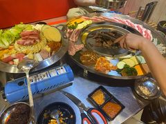 -哈哈碳都·牛肋条无限自助烤肉(台江万达店)