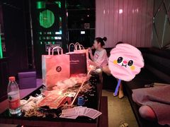 -蓝尊量贩(黄河路店)