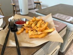 -J Create城市露营咖啡·简餐·宠物(上海动物园店)