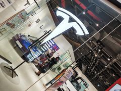 -TESLA 特斯拉(北京颐堤港体验店)