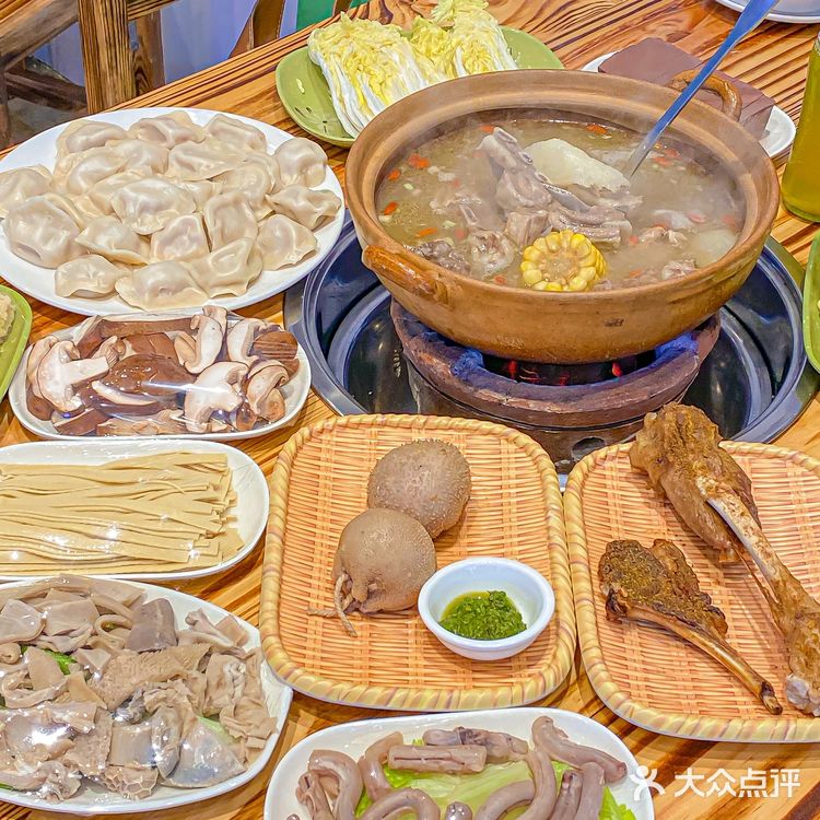 想告诉厦门的朋友，这家羊肉炉有多好吃！！