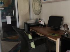 -喜鹊愉家酒店(郑州曼哈顿博览中心地铁站店)