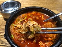 辣牛肉汤-吴草鸡爪오초닭발韩食堂(融恒盈嘉中心店)