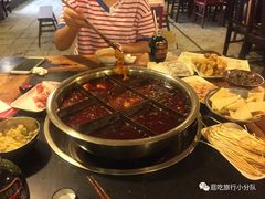 -邓莽子老火锅(中兴路总店)