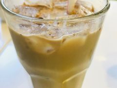-新大咀港式茶餐厅(宝山万达店)