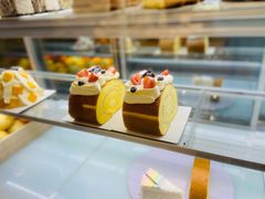 -焙丽拾光(麦凯乐直营店)