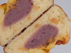 芋泥肉松碱水球-BreadTalk面包新语·烘焙蛋糕(金光华广场店)