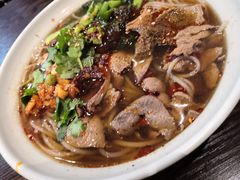 土匪猪肝粉-爆炸头阿姨小四川正宗川味小吃(无任何分店)