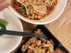 重庆小面-蓉李记成都名小吃(长楹天街店)