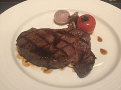 欧康纳草饲肉眼牛排-恰餐厅及酒吧 CHAR Bar & Grill (北京丽都皇冠假日店)