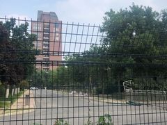 -工大建国饭店-停车场