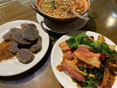 -88号小吃店·经典云南菜·地道纳西美食