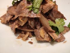 凉拌牛腱肉-丝路金桃·新疆菜(徐汇店)