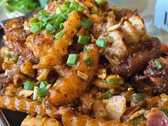 -老鼎万春卤菜(五代传承创始老店)