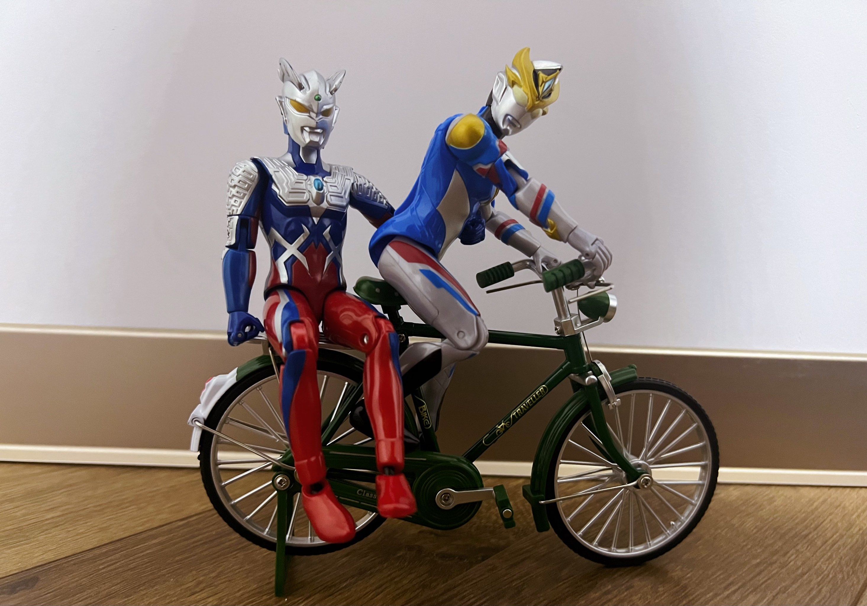 赛罗哥哥我们走