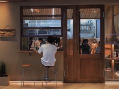 门面-天井·丑面包搭咖啡
