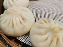 传统猪肉灌汤包-草包包子铺(宽厚里店)